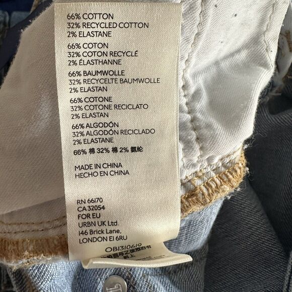 Pilcro by Anthropologie Distressed Slim Boyfriend Crop Jeans Size 26 - Picture 8 of 8